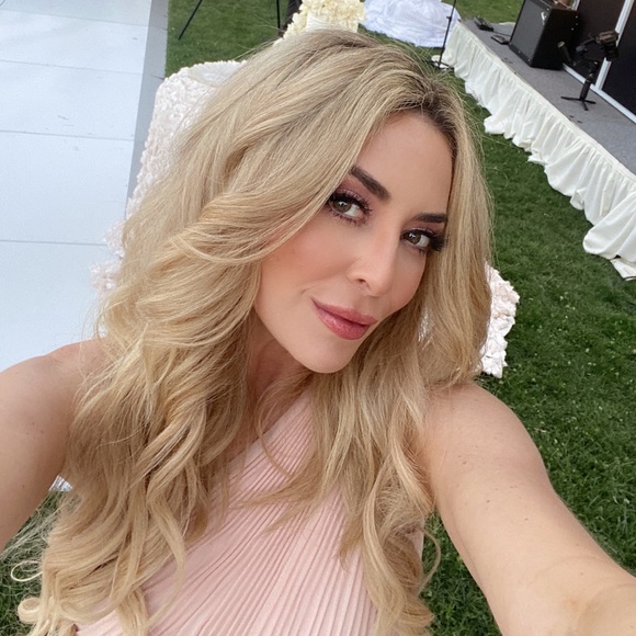 thewineblonde